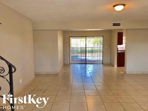 3427 NW 37Th St 5 Beds Apartment for Rent