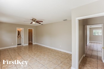 3451 NW 209 Ter 4 Beds House for Rent - Photo Gallery 8