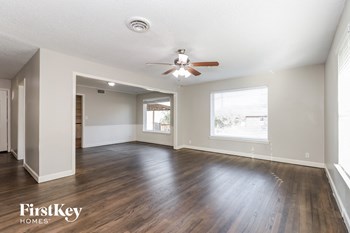 3500 Creston Ave 3 Beds House for Rent - Photo Gallery 3