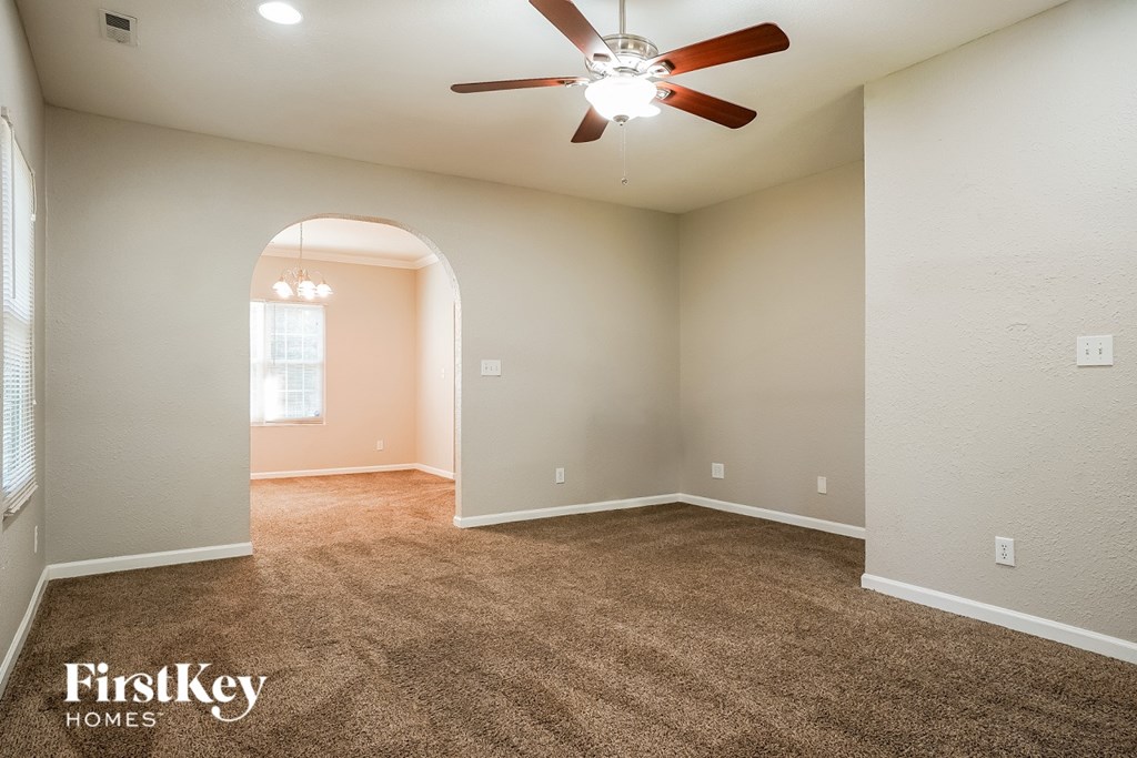 3501 Donner Trl 3 Beds House for Rent - Photo Gallery 4