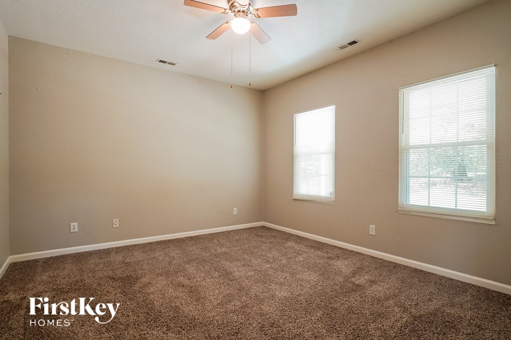 3501 Donner Trl 3 Beds House for Rent - Photo Gallery 11