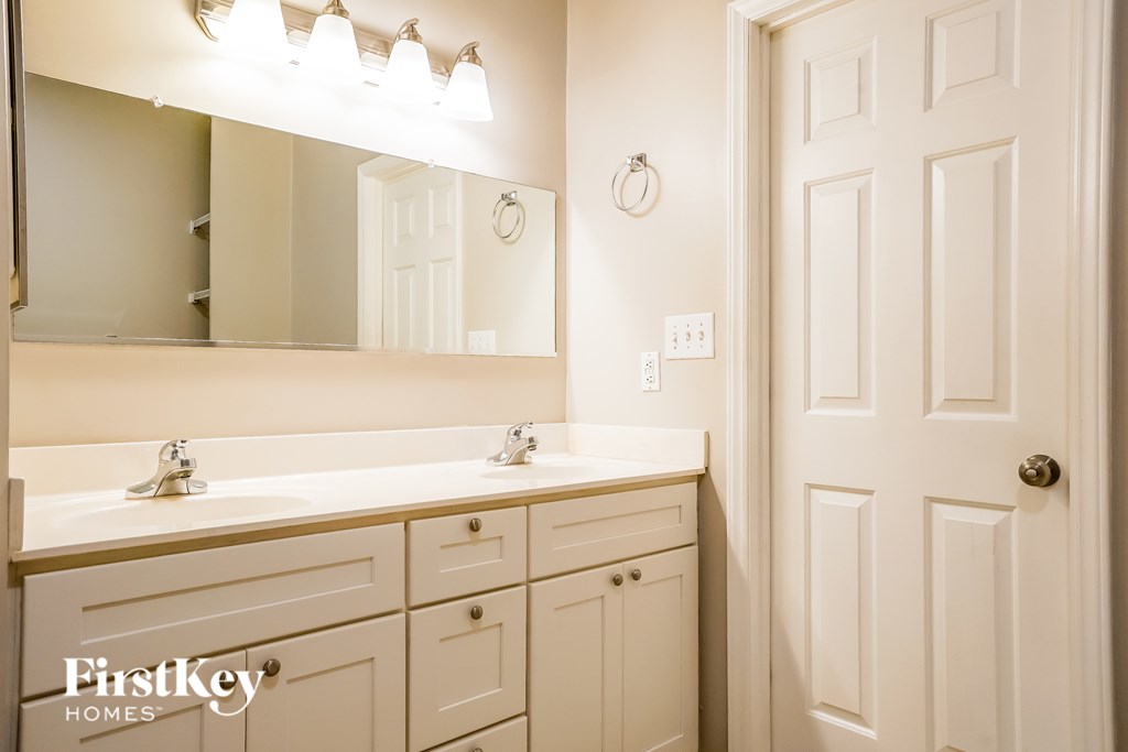 3501 Donner Trl 3 Beds House for Rent - Photo Gallery 14