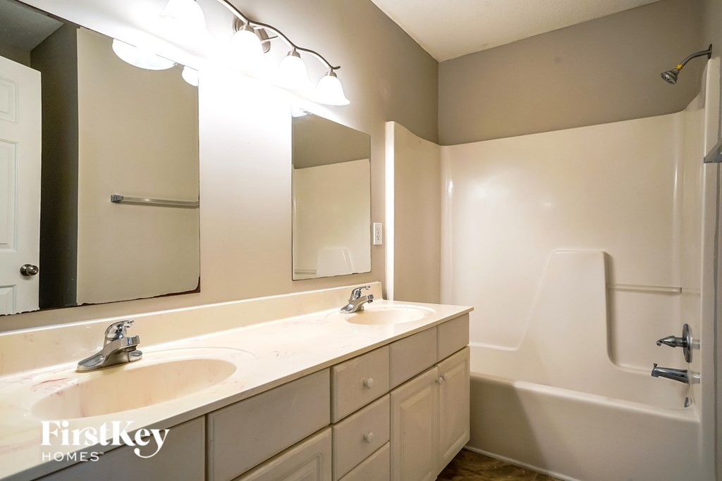 3501 Donner Trl 3 Beds House for Rent - Photo Gallery 17