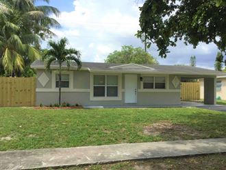 3520 NW 8Th St 3 Beds Apartment for Rent