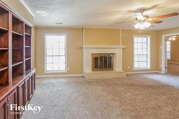 3530 Jenny Ln 4 Beds House for Rent - Photo Gallery 2
