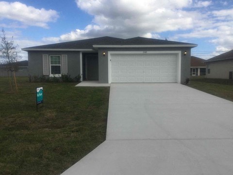 3549 SW Rosardo Street 4 Beds Apartment for Rent