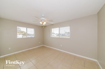3631 HARBOR Blvd 3 Beds House for Rent - Photo Gallery 11