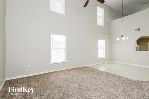 3637 Queens Cove Blvd 4 Beds Apartment for Rent