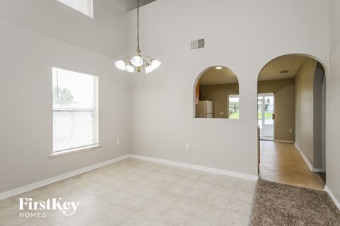 3637 Queens Cove Blvd 4 Beds Apartment for Rent