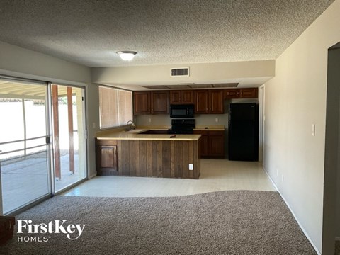 3730 W Hartford Ave 4 Beds Apartment for Rent