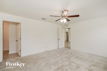 3732 SW Santa Barbara Place 4 Beds House for Rent - Photo Gallery 8