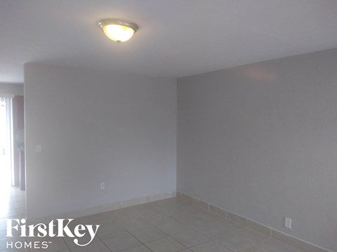 3740 NW 4Th Pl 3 Beds Apartment for Rent