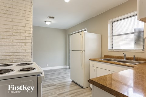 3750 NW 4Th Pl 4 Beds Apartment for Rent