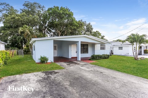 3751 NW 9 Ct 4 Beds Apartment for Rent
