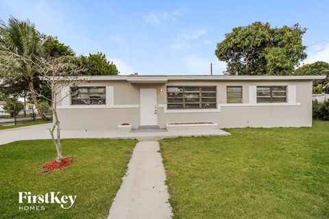 3751 NW 170 Street 5 Beds Apartment for Rent