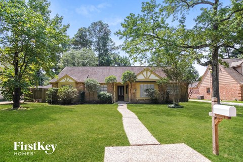 3811 Fernglade Dr 4 Beds Apartment for Rent