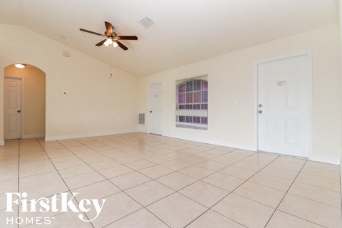 3816 20Th St W 3 Beds Apartment for Rent