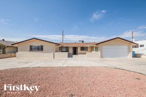 3826 W GRISWOLD Rd 4 Beds Apartment for Rent