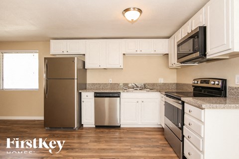 3826 W GRISWOLD Rd 4 Beds Apartment for Rent