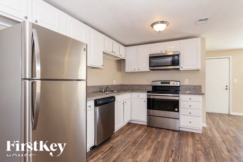 3826 W GRISWOLD Rd 4 Beds Apartment for Rent