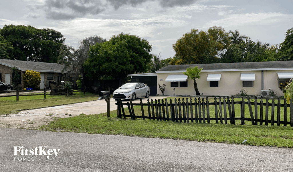 3907 Coconut Rd 2 Beds House for Rent - Photo gallery 2
