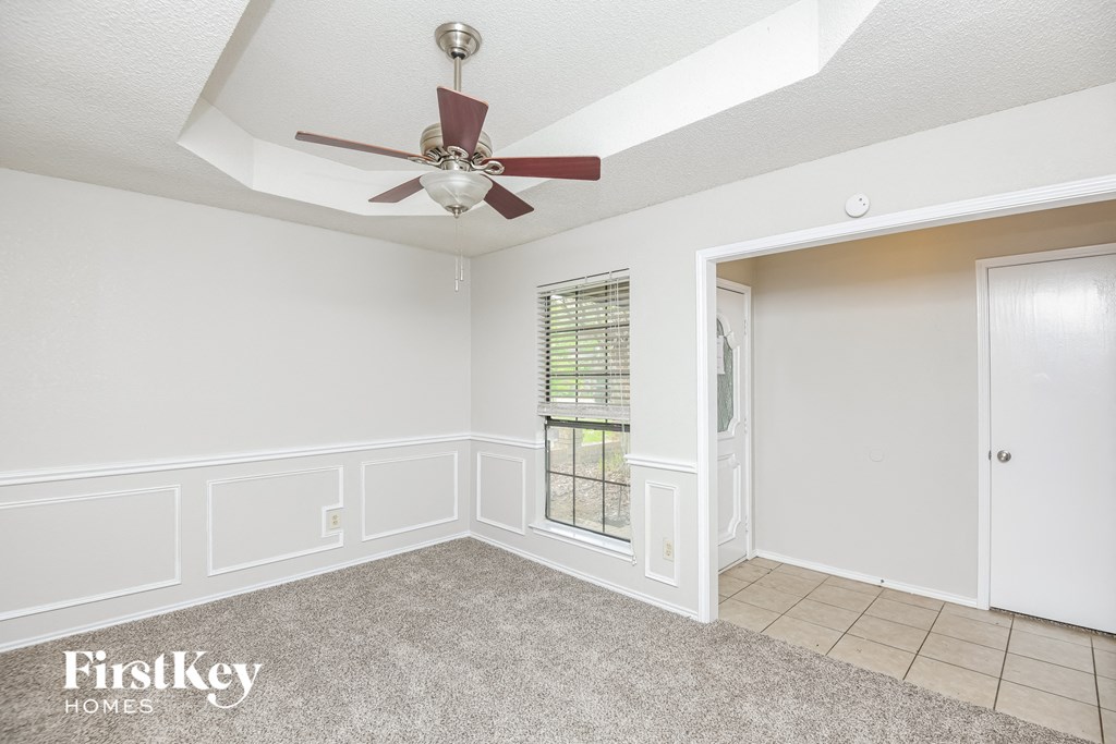 3915 Wrentham Drive 3 Beds House for Rent - Photo Gallery 4