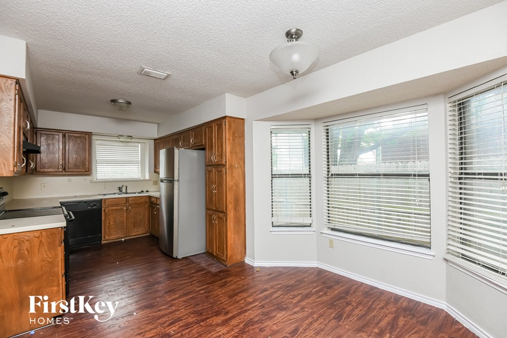 3915 Wrentham Drive 3 Beds House for Rent - Photo Gallery 6