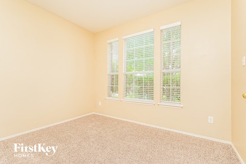 4000 Drexmore Rd 4 Beds Apartment for Rent