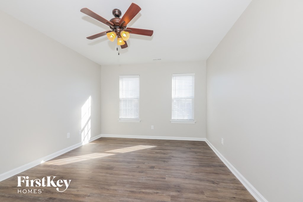 the living room is clean and ready to be staged