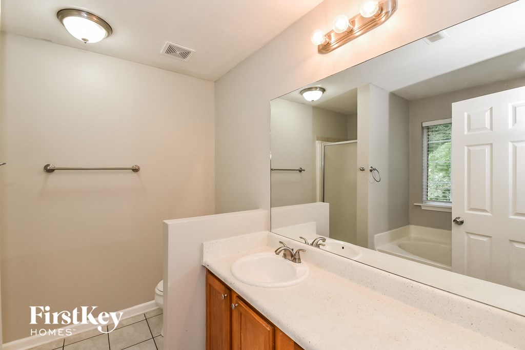 the bathroom is clean and ready to use