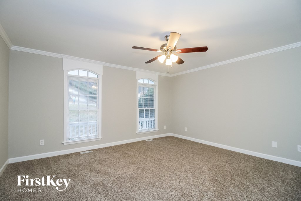 4025 Lofter Court Studio House for Rent - Photo Gallery 7