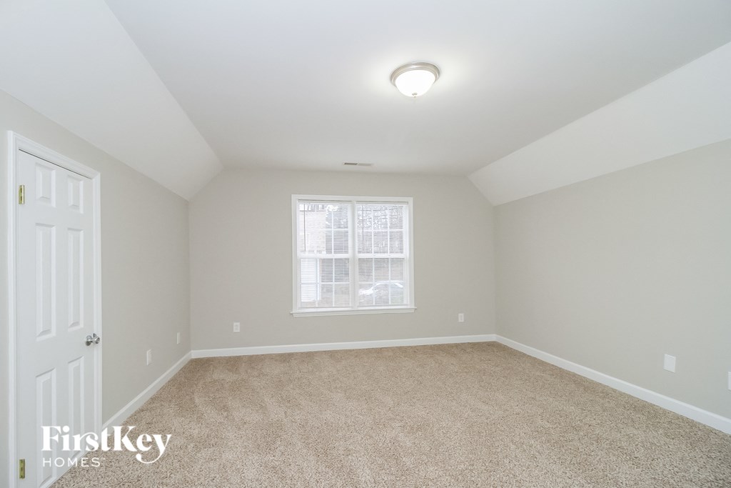 4025 Lofter Court Studio House for Rent - Photo Gallery 11