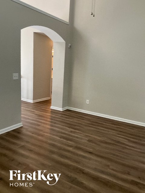 4040 Oglesby Road 5 Beds Apartment for Rent