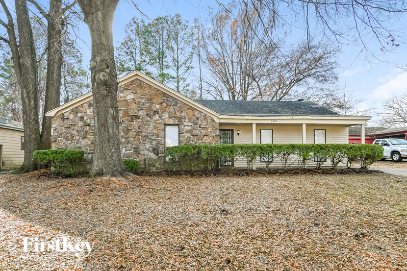 4048 Oakbend Dr Memphis, TN 38115