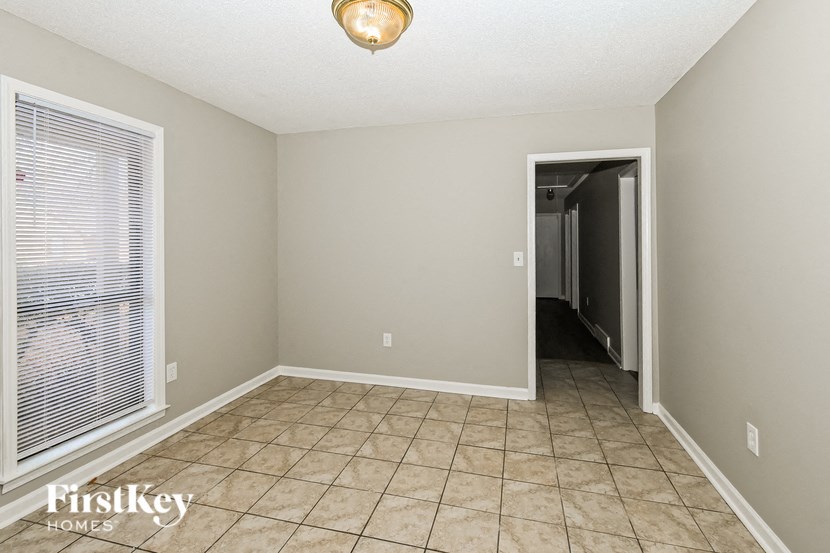 4048 Oakbend Dr Memphis, TN 38115