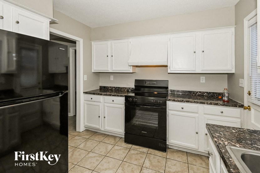 4048 Oakbend Dr Memphis, TN 38115