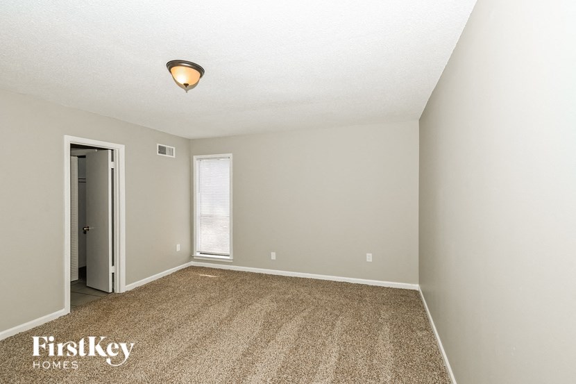 4048 Oakbend Dr Memphis, TN 38115