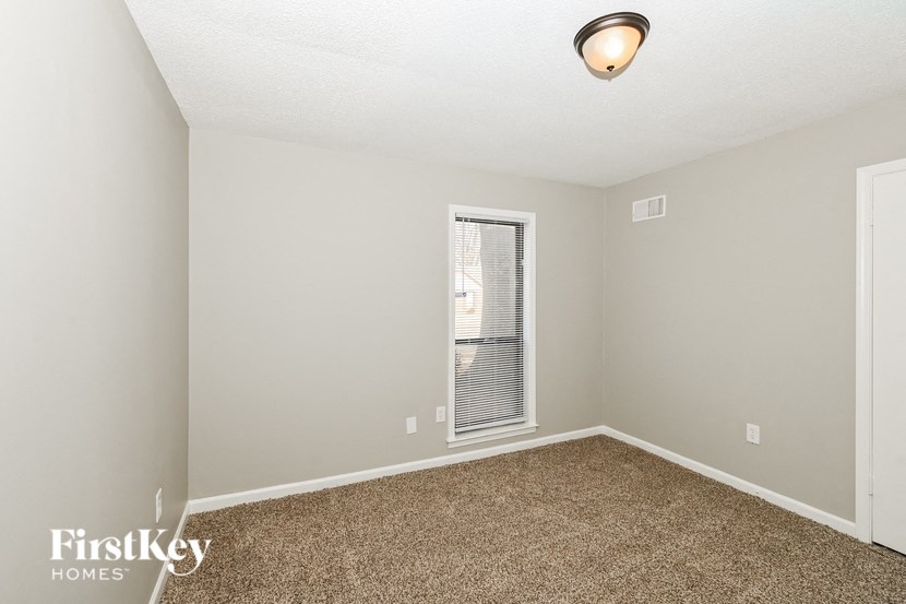 4048 Oakbend Dr Memphis, TN 38115