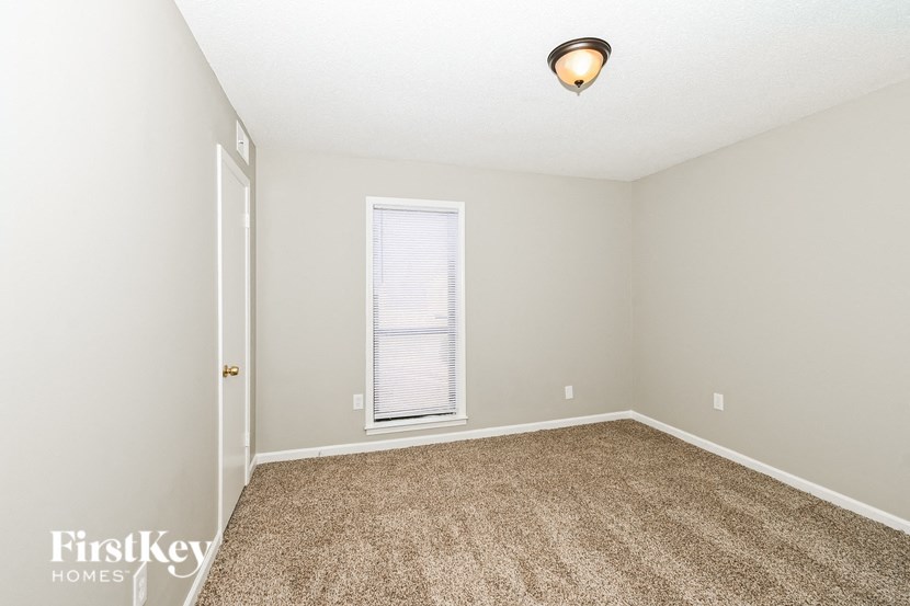 4048 Oakbend Dr Memphis, TN 38115