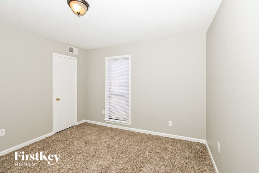 4048 Oakbend Dr Memphis, TN 38115