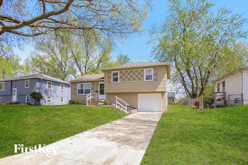 4135 N Jackson Ave 3 Beds House for Rent - Photo Gallery 1