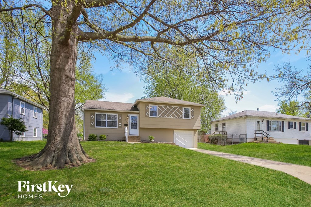 4135 N Jackson Ave 3 Beds House for Rent - Photo Gallery 2