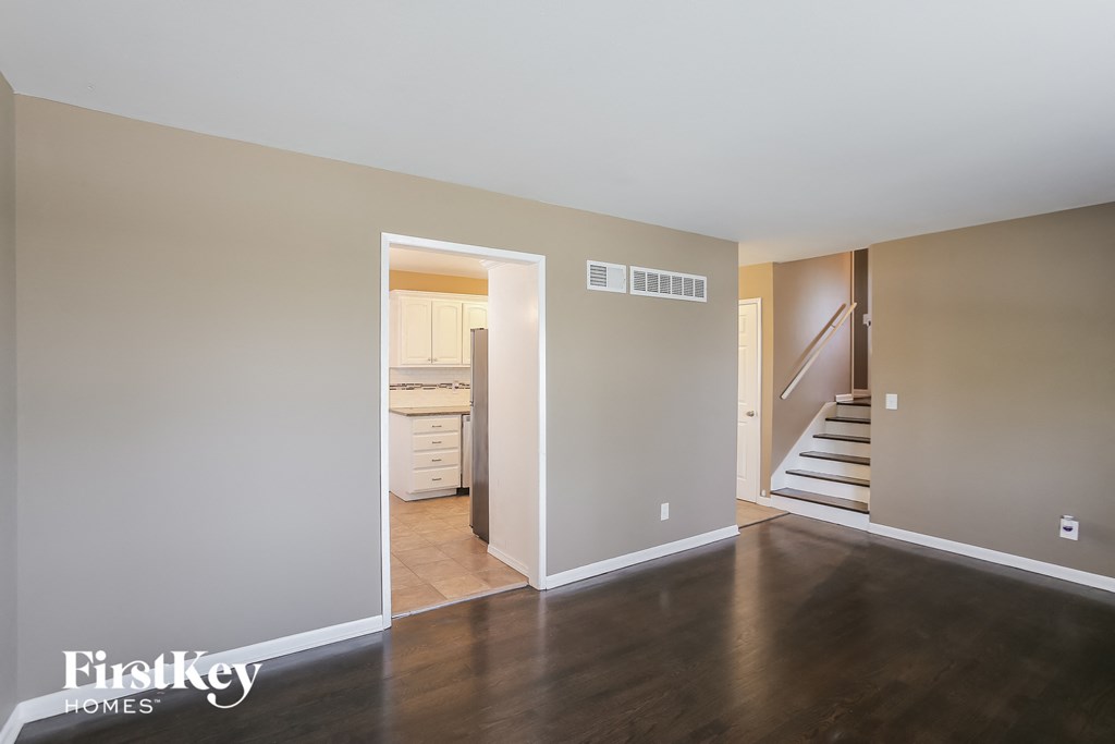 4135 N Jackson Ave 3 Beds House for Rent - Photo Gallery 4