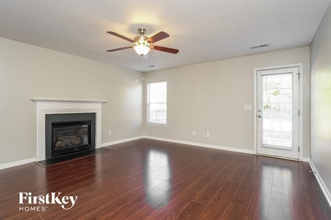 4145 Crestwood Circle 3 Beds Apartment for Rent