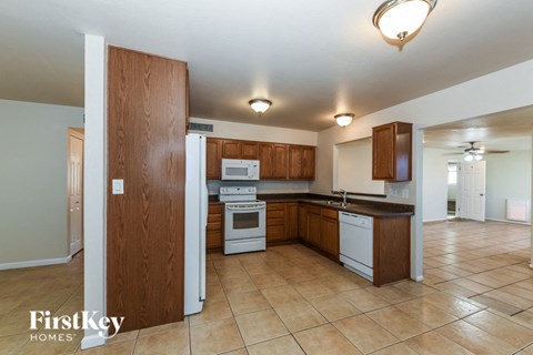 4149 E Hartford Ave 3 Beds Apartment for Rent