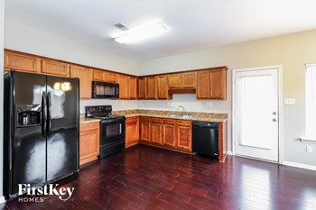 4160 Bedford Valley Ln 4 Beds House for Rent - Photo Gallery 6