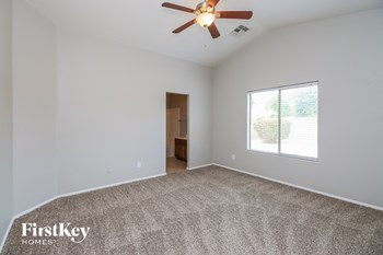 4182 E Tanzanite Ln 3 Beds House for Rent - Photo Gallery 7