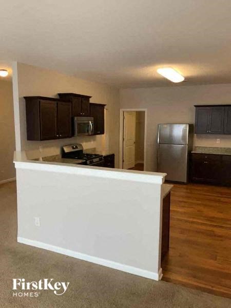 4221 Weeping Willow Drive 4 Beds Apartment for Rent