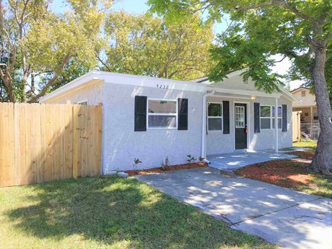 4232 Mesa Drive 3 Beds Apartment for Rent
