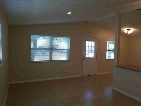 4232 Mesa Drive 3 Beds Apartment for Rent
